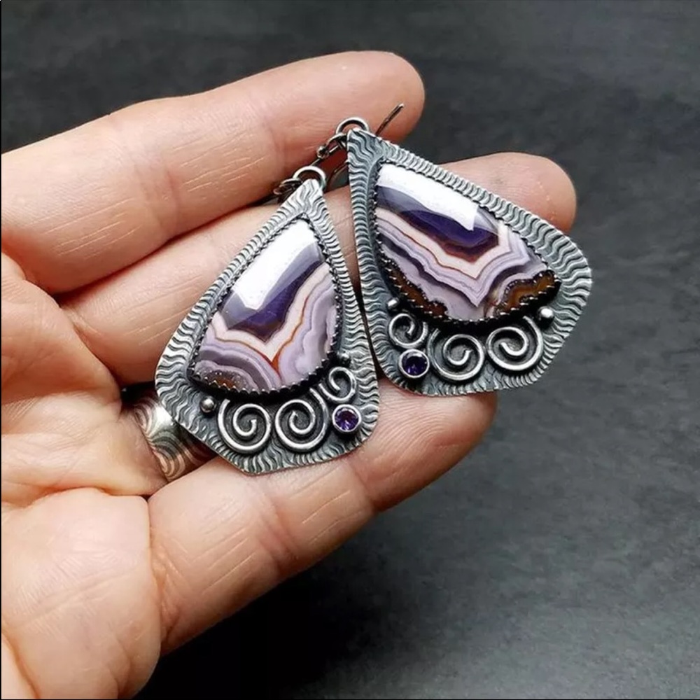 New Women’s Geometric Boho Design Drop Earrings - Picture 5 of 5